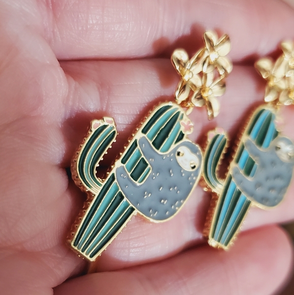 Sloth cactus enamel 18k real gold plated earrings handmade stud dangle artisan - Picture 4 of 11